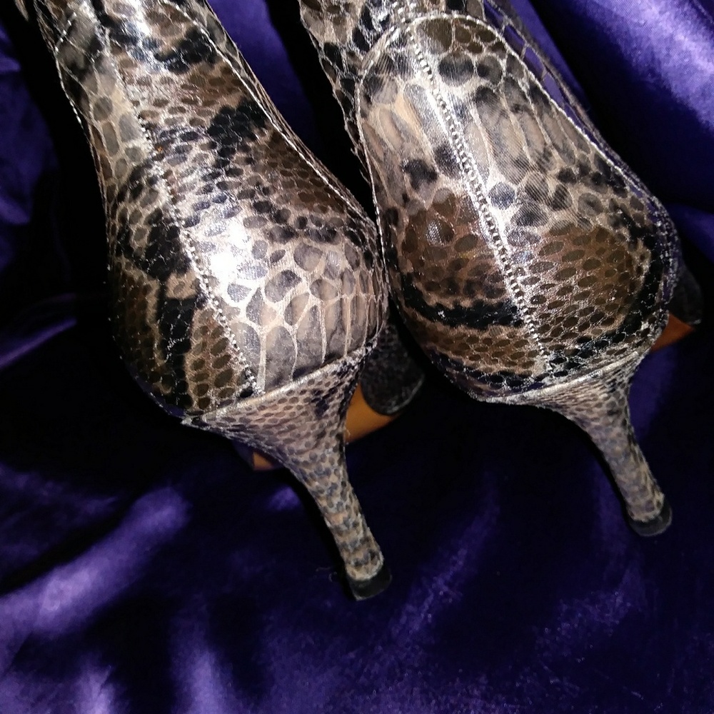 snakeskin boots - Picture 3 of 4